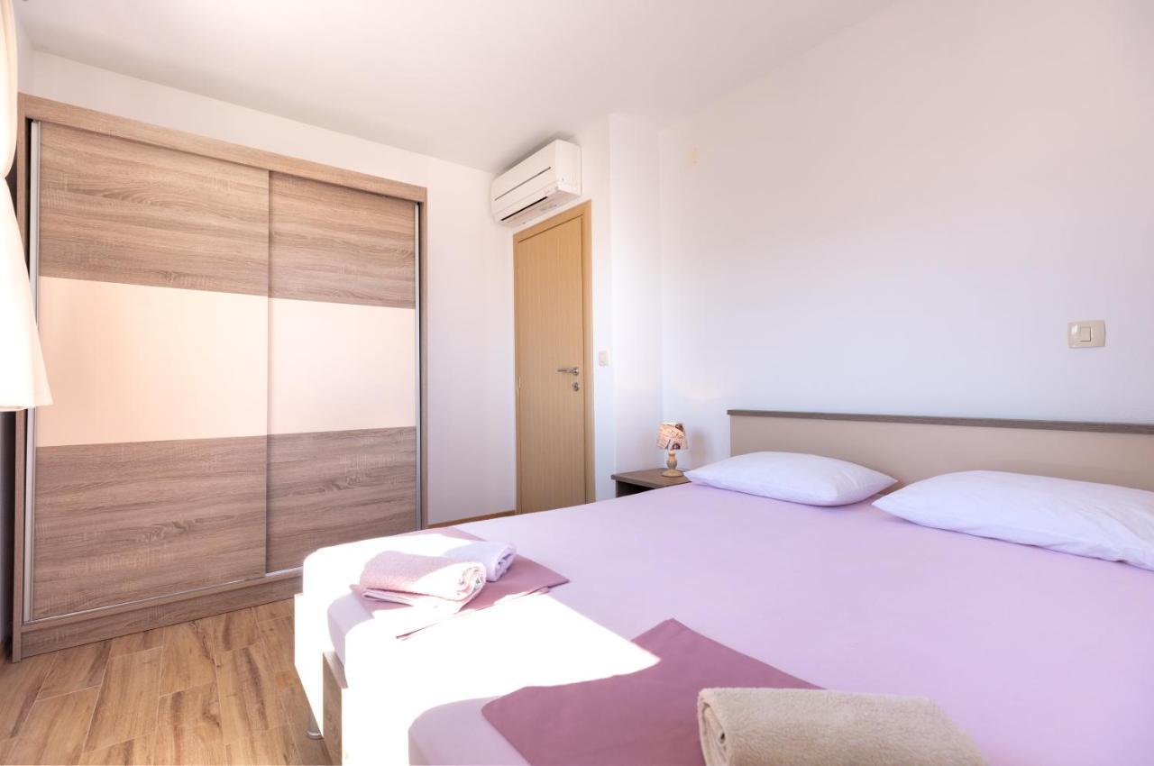 Holiday Home Lydia Slatine Ngoại thất bức ảnh