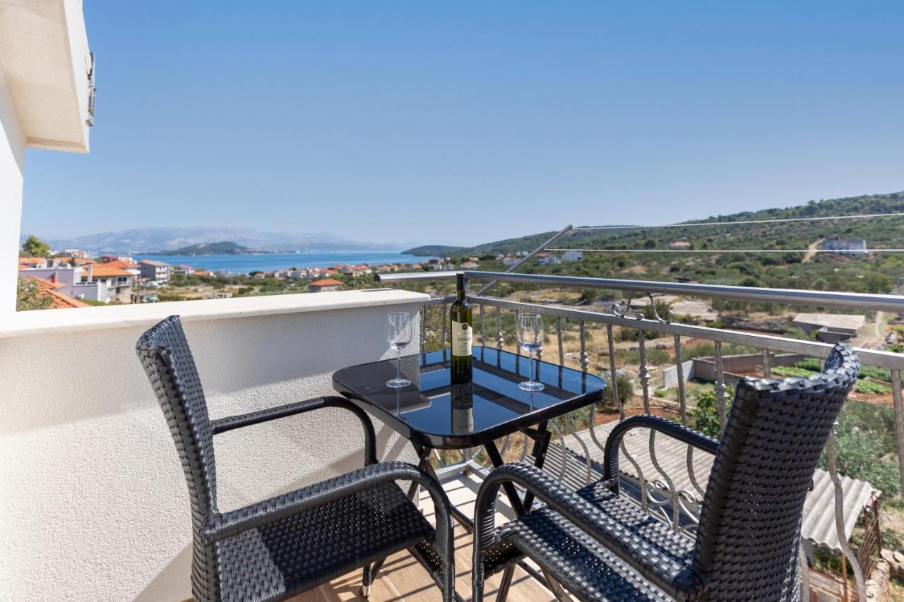 Holiday Home Lydia Slatine Ngoại thất bức ảnh